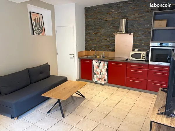 Location T2 meublé avec petite terrasse
