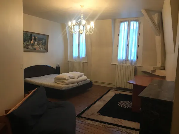 Loue chambre chez l'habitant Sablé sur Sarthe (72) - 1 chambre ou 2 chambre, 15m²