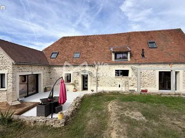 Maison 9 pièces 195 m²