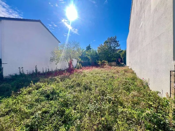Terrain 450 m²