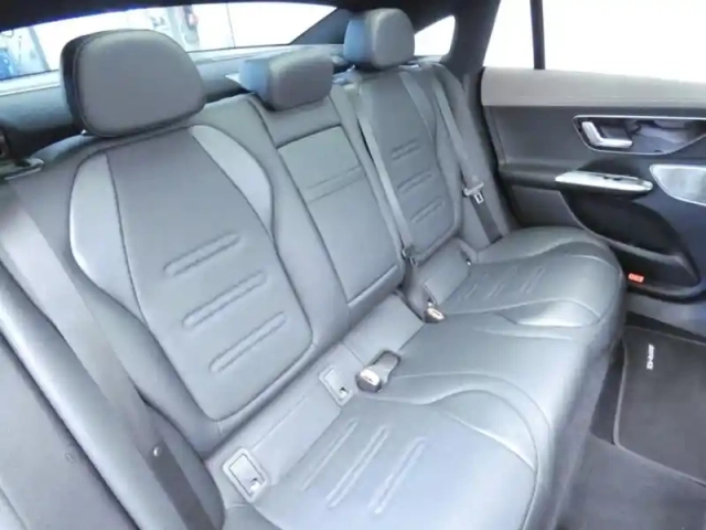 Mercedes Classe E berline amg 43 4matic classe / 295 merce — photo 6