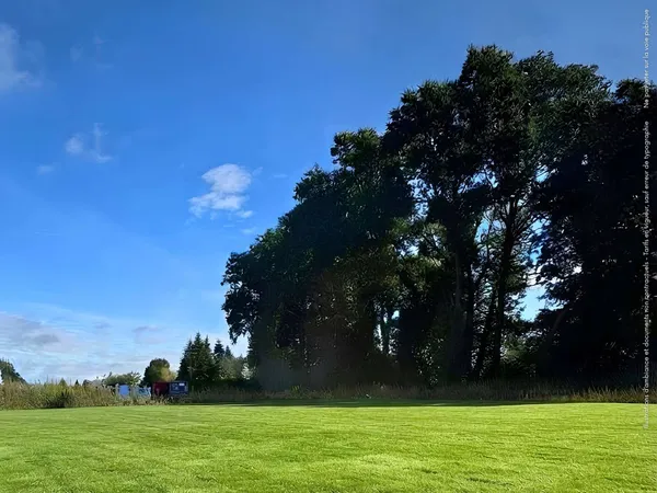 Terrain 800 m²