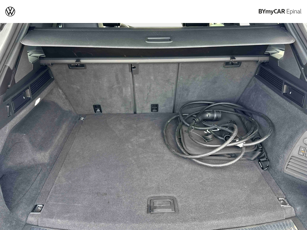 Volkswagen Touareg 3.0 TSI eHybrid 462 ch Tiptronic 8 4Motion — photo 13