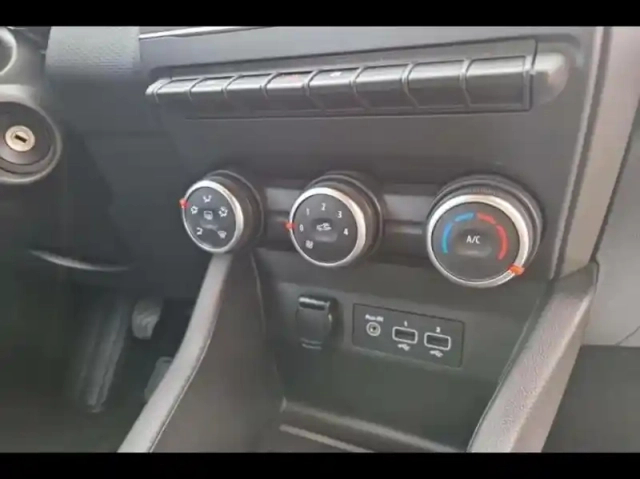 Renault Clio 1.0 sce 65ch evolution — photo 9