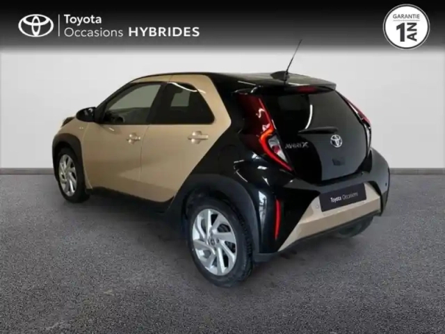 Toyota Aygo X 1.0 vvt-i 72ch design s-cvt — photo 2
