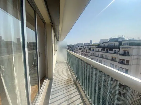 Studio 1 pièce 27 m²