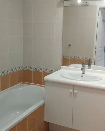 Particulier loue T3 avec garage Neuville-sur-Saône