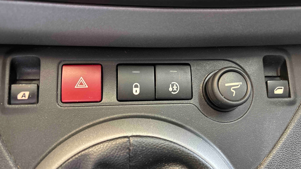 Citroen Berlingo Multispace BlueHDi 100 S&amp;S BVM5 — photo 17