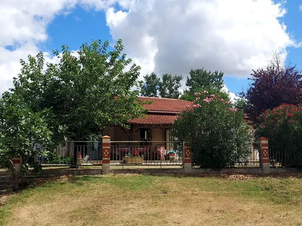 Propriété de caractère avec vue exceptionnelle sur les Pyrénées - Maison de 160 m² sur près de 2 hec