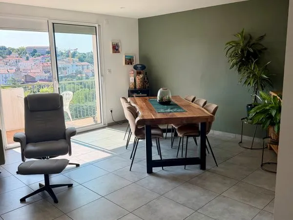 À louer - Appartement T3 de 72 m² refait à neuf en 2021 avec balcon, garage et cave - Annonay