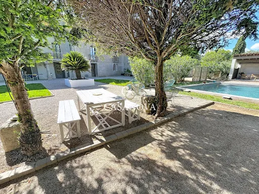 Maison 13 pièces 350 m²