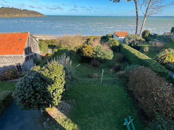 Maison 181 m² - Bord de mer