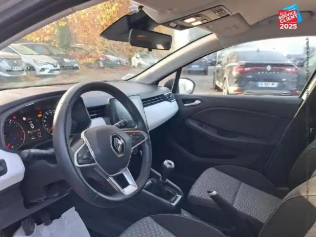 Renault Clio 1.0 tce 90ch evolution — photo 15