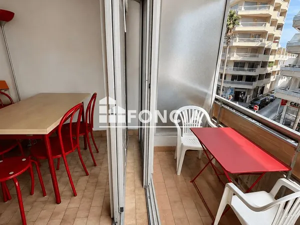 CANET PLAGE - Studio Cabine 28 m² - 6 Couchages - Balcon Vue Mer - Ascenseur - Proche Place Méditerr