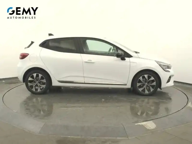 Renault Clio tce 90 — photo 13
