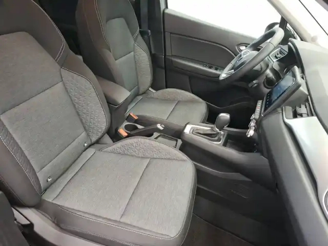 Renault Captur e-tech 145 - 21 — photo 12