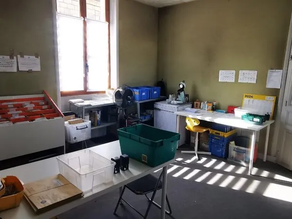 Bureau centre ville de brive avec parking
