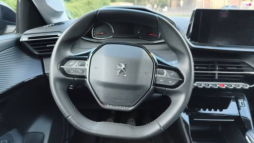 Peugeot 208 1.2 PureTech 100 - Allure – 2022 – 22593 km – Essence – Boîte Manuelle — photo 43