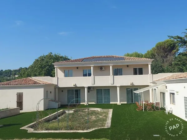 Maison 6 pièces 335 m²