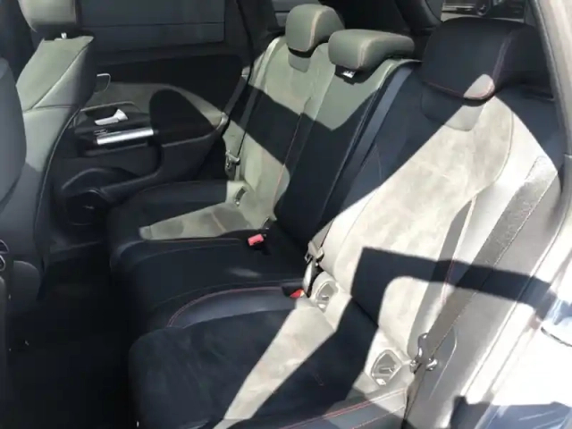 Mercedes Classe B 200 d amg line — photo 30