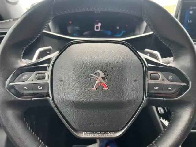 Peugeot 2008 puretech 130 s&amp;s eat8 — photo 19