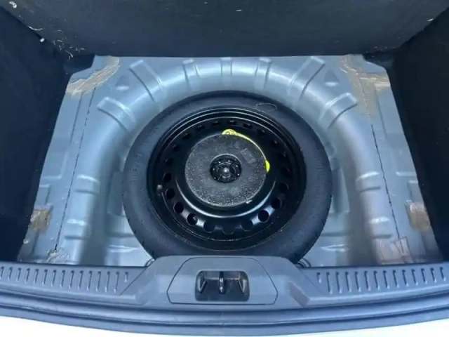 Ford Focus 1.5 tdci 120ch stop&amp;start titanium — photo 10