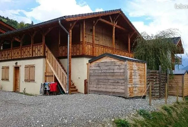 Apparemment 2 chambres