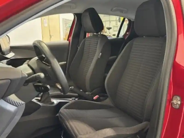 Peugeot 208 1.2 100 style clim /carplay / régulateur — photo 8