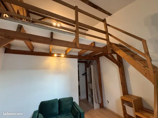 Chambre en colocation dans echoppe (2 colocataires au total)