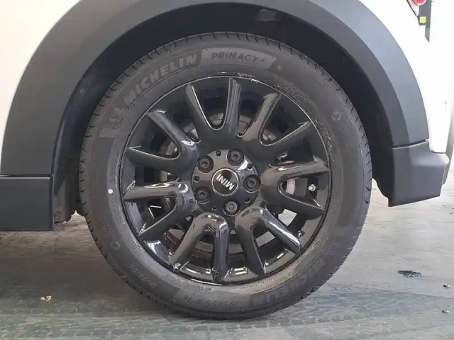 Mini Mini hatch 3 portes cooper 136 ch dkg7 — photo 9