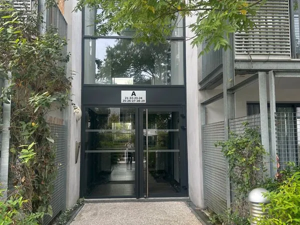 Appartement T2 - Terrasse de 33m² - Parking
