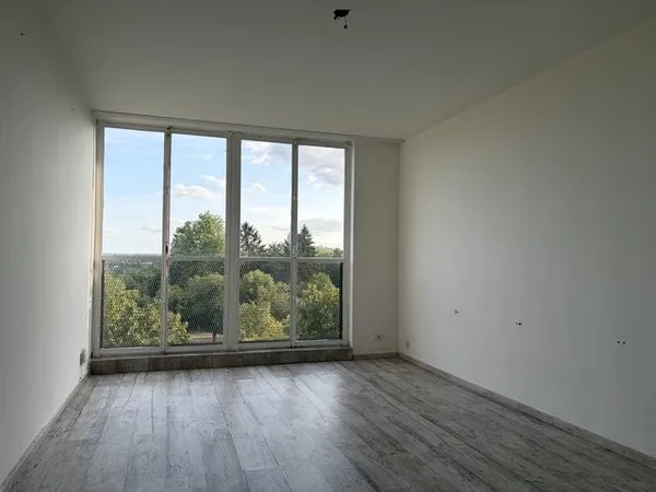 F3 de 58 m2 au 2e étage Cuisine ouverte US semi-équipée 2 chambres