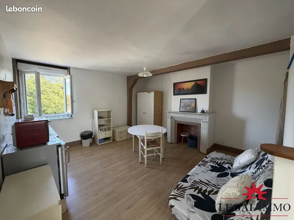 Studio 1 pièce 27 m²