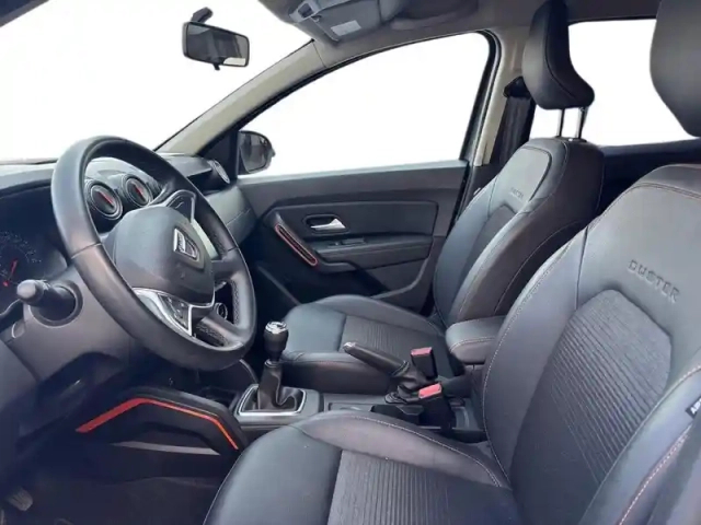 Dacia Duster 1.5 blue dci 115ch extreme 4x2 — photo 8