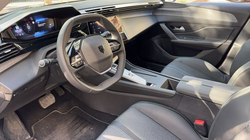 Peugeot 308 SW 1.5 BlueHDi 130 EAT8 - Allure – 2024 – 20325 km – Diesel – Boîte Automatique — photo 15
