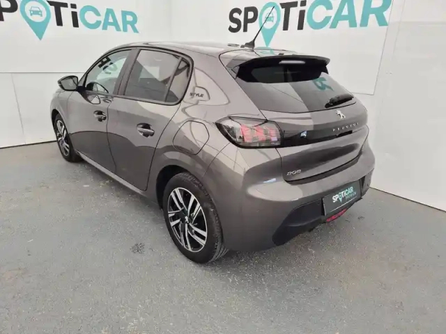 Peugeot 208 puretech 100 s&amp;s bvm6 — photo 22