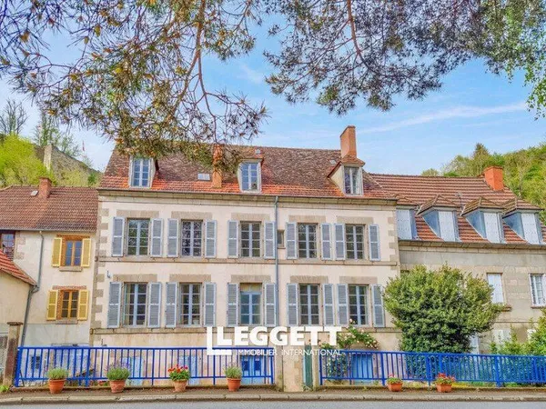 Appartement 10 pièces 180 m²