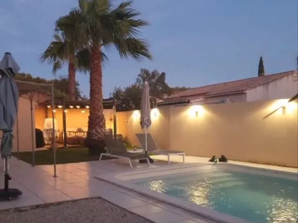 Maison avec piscine chauffée terrasses