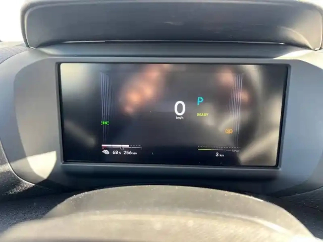 Citroën C4 e- 156 ch autonomie étendue — photo 5