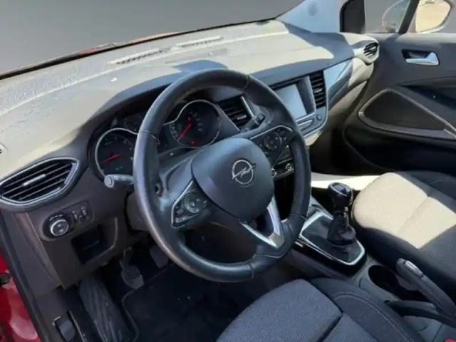 Opel Crossland 1.2 turbo 110ch elegance — photo 6