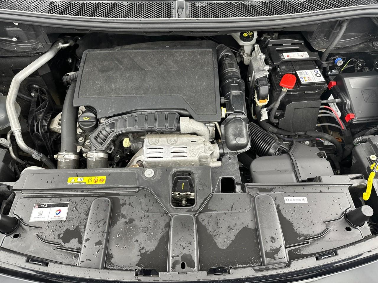 Peugeot 3008 puretech 130ch s&s eat8 allure pack — photo 13