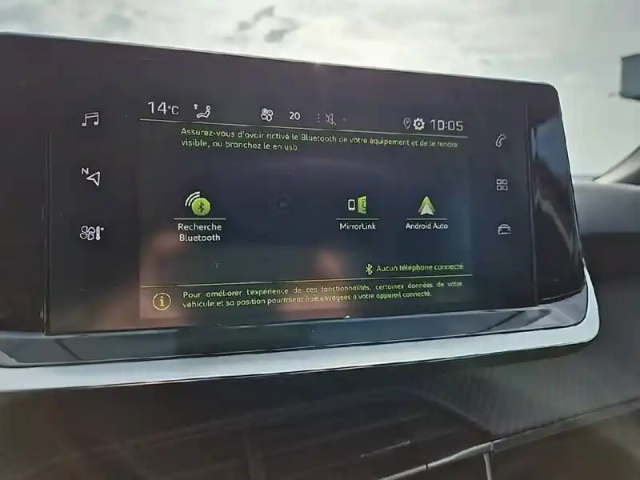 Peugeot 2008 puretech 130 s&amp;s bvm6 — photo 22