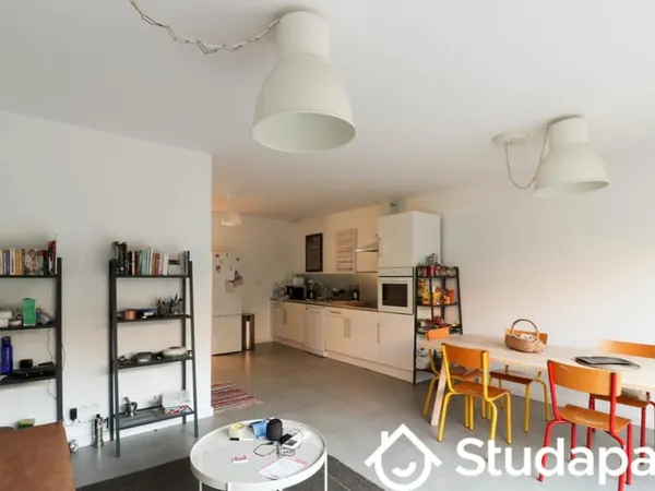 Chambre dans une colocation de 9m2