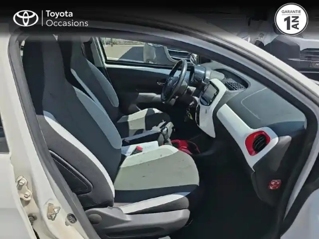 Toyota Aygo 1.0 vvt-i 69ch x-play 5p — photo 6