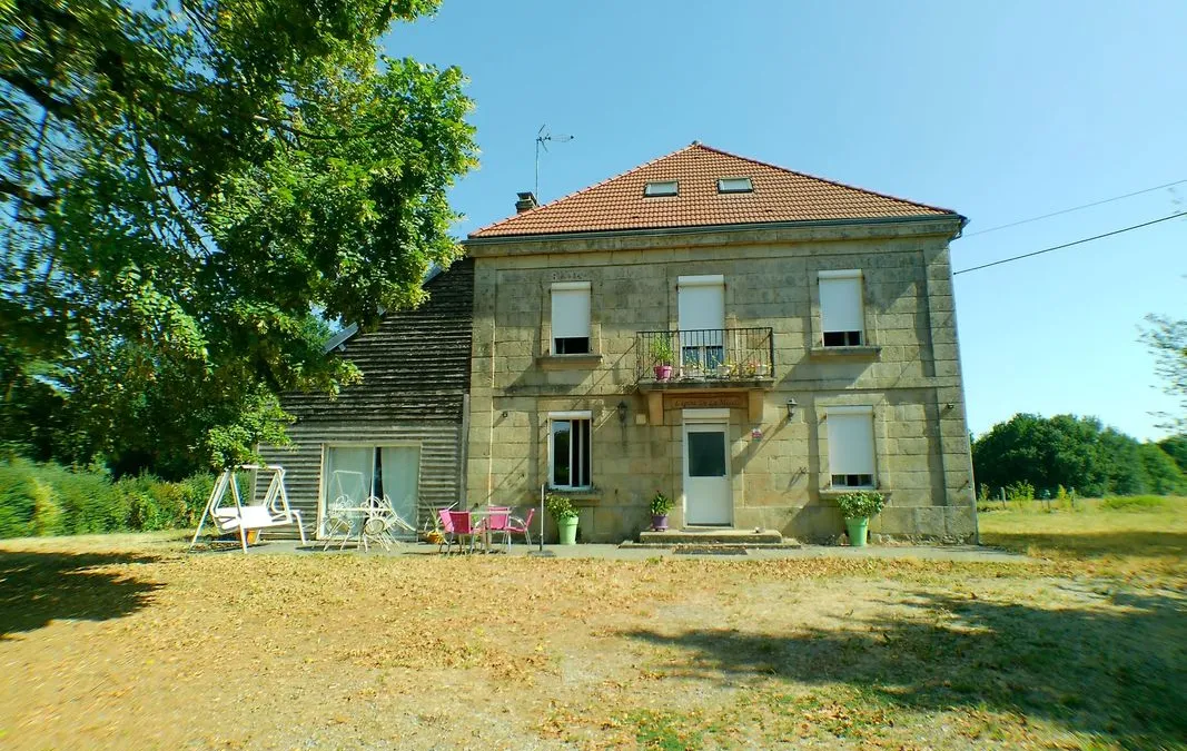 Photo 1