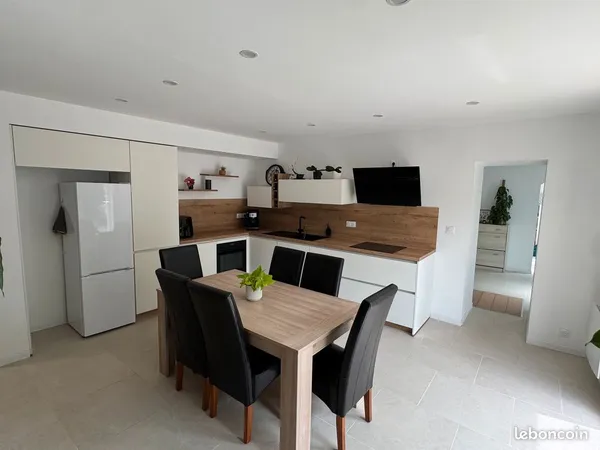 Maison entièrement rénovée de 150 m² avec dépendance