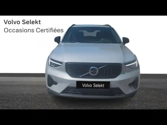 Volvo Xc40 t5 recharge 180 + 82ch ultimate dct 7 — photo 9