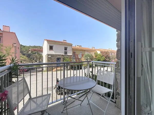 COLLIOURE (66) - APPARTEMENT de type T3 de 48m2 + CAVE
