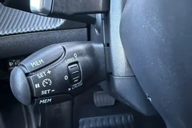 Peugeot 2008 puretech 130 s&amp;s eat8 — photo 81