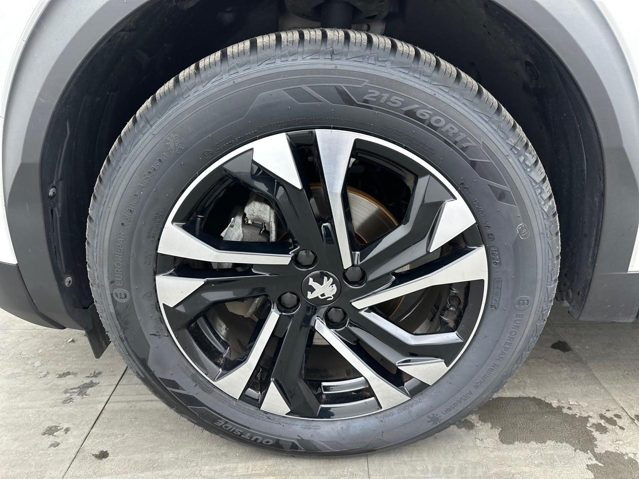 Peugeot 2008 puretech 130 s&s eat8 allure business — photo 14